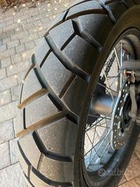 Gomme moto