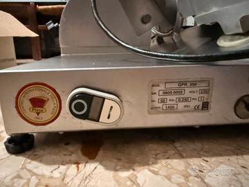 Affettatrice professionale GPR 350 – lama 350 mm