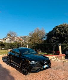 MERCEDES-BENZ GLC 300 d
