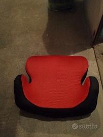 Rialzino per bambini in auto