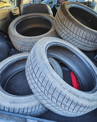 Pneumatici polaris 215/50 R18V