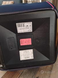 Seggiolino bambino auto