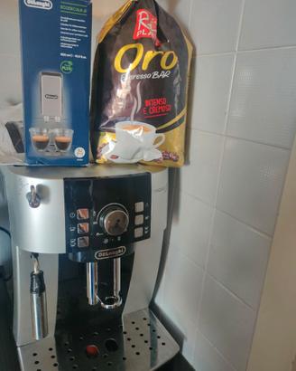 Macchina DeLonghi