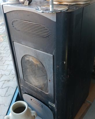 Stufa a Pellets VIBROK funzionante 