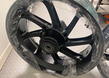 CERCHI OZ PER MOTO2 8 RAZZE