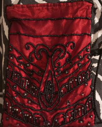 Pochette vintage di raso rosso 