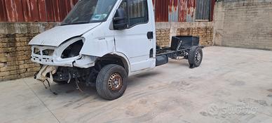 iveco 35s15 per ricambi o intero