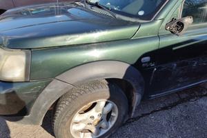 Parafango sinistro LAND ROVER FREELANDER del 2004
