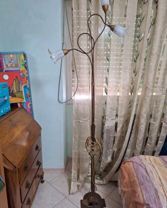 Lampadario vintage con fiori tipo Art Deco