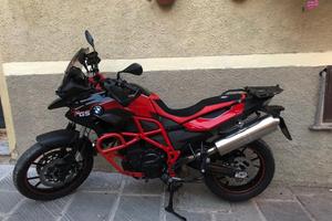 F700GS