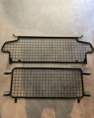 Rete auto cane in metallo