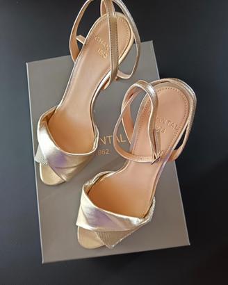 Sandali in pelle oro
