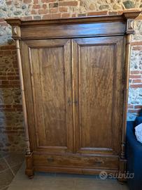 Mobile antico a 2 ante completamente restaurato