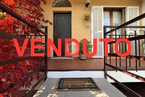 VILLA A SCHIERA A PESSANO CON BORNAGO