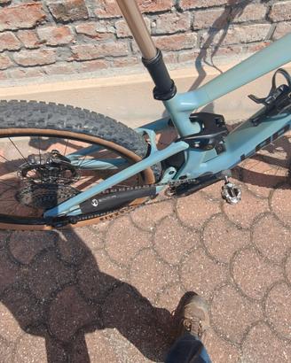 bicicletta e-bike Lapierre ezesty 2024