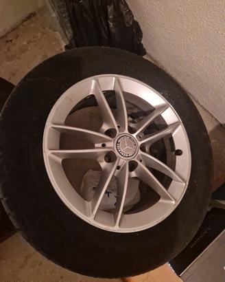 mercedes cerchi 16 gomme 80%