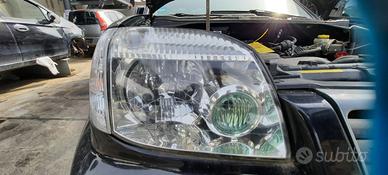 NISSAN X-TRAIL 2003 - FARO ANTERIORE DESTRO