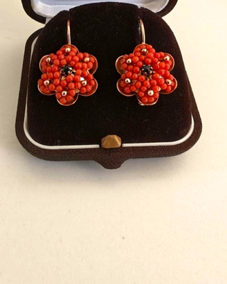 Orecchini corallo e oro
