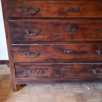 Cassettone Liberty inizio ‘900 in Noce da restaur