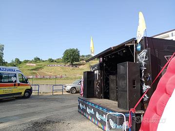 furgone disco itinerante DJ