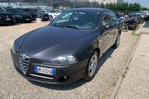 ALFA ROMEO 147 1.9 JTD (120) 5 porte Distinctive