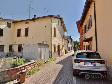 CASA SEMINDIPENDENTE A REGGIO NELL'EMILIA