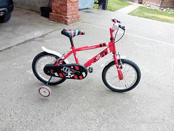 bicicletta rampichino con le rotelle