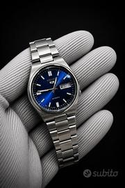 Vintage Seiko 5 Sport Automatic 7009 Blu Dial