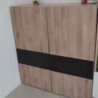 Credenza soggiorno Ikea con ante e cassetti legno