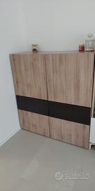 Credenza soggiorno Ikea con ante e cassetti legno