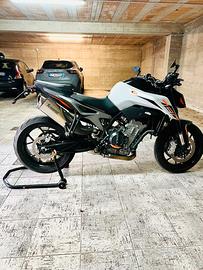 Ktm duke 790 2023