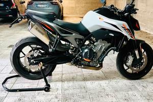 Ktm duke 790 2023