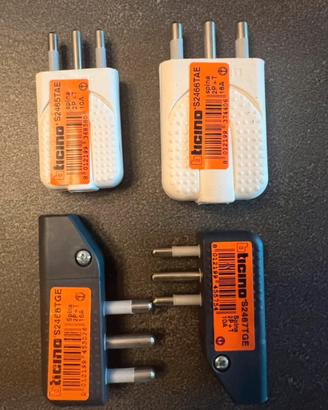 Lotto 4 spine elettriche BTicino 2P+T 10A/16A