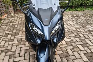 Yamaha T-max 562cc