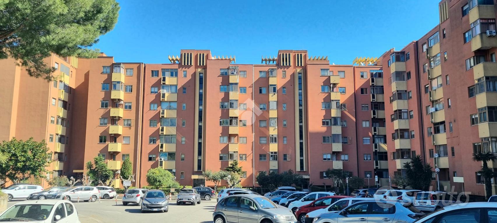 3 LOCALI A CATANZARO - Vista 3