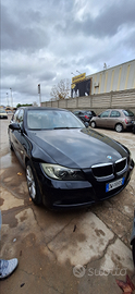 Bmw 320 d e90 2009 scamb con tmax o moto