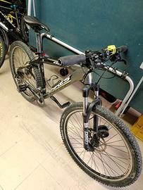 bicicletta MTB 