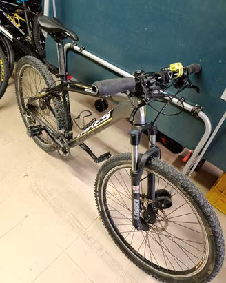 bicicletta MTB 