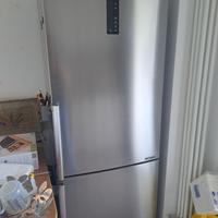 Frigo LG in acciaio. Come nuovo!