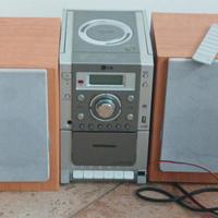 stereo vintage audio cassette e lettore cd