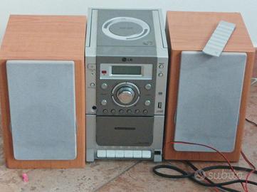 stereo vintage audio cassette e lettore cd