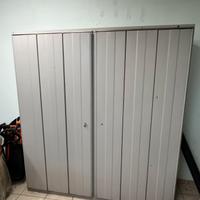 Armadio metallo con porte a soffietto