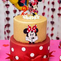Torta finta a tema Minnie Mouse – fatta a mano