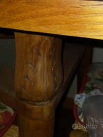 Tavolo legno con piano in vetro