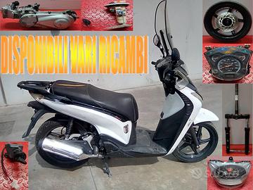 HONDA SH 125i ANNO 2011 x RICAMBI