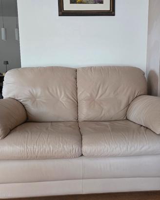 Divano in vera pelle beige chiaro due posti