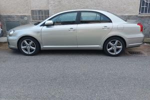 toyota avensis 2.2 diesel 177cv