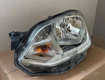 Faro Ant Sinistro VW Up Restyling LED 2023