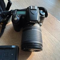 NIKON D80 con obiettivo e altri accessori