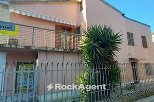 APPARTAMENTO CON TERRAZZO